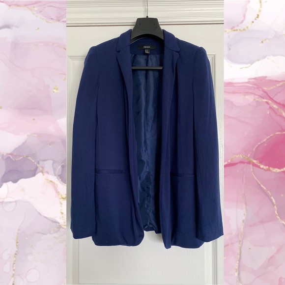 Forever 21 | Classic Blue Boyfriend Blazer - Picture 4 of 13